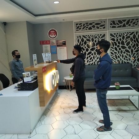 Flagship 750 Mont Blanc Hotel Bekasi Eksteriør billede