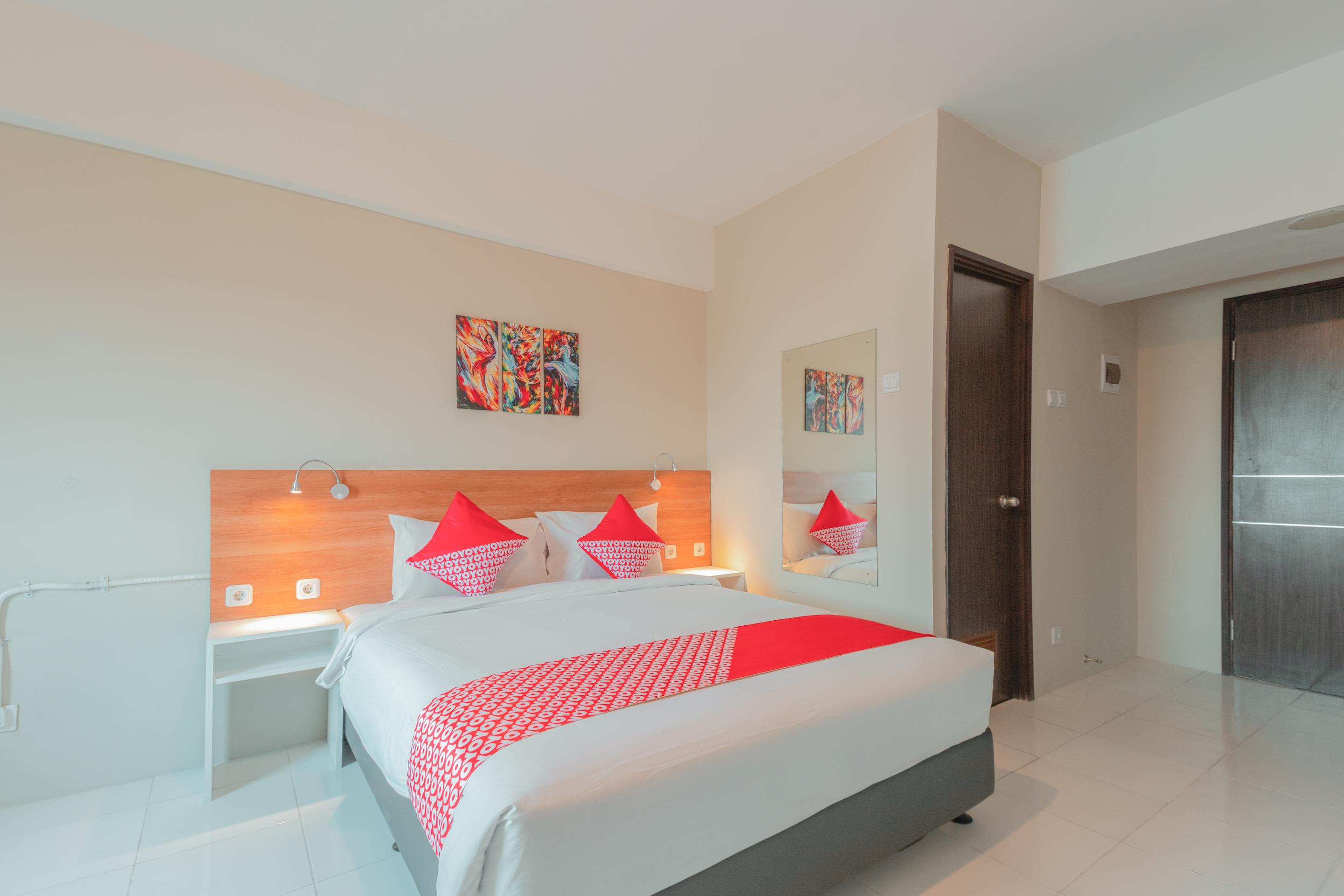 Flagship 750 Mont Blanc Hotel Bekasi Eksteriør billede