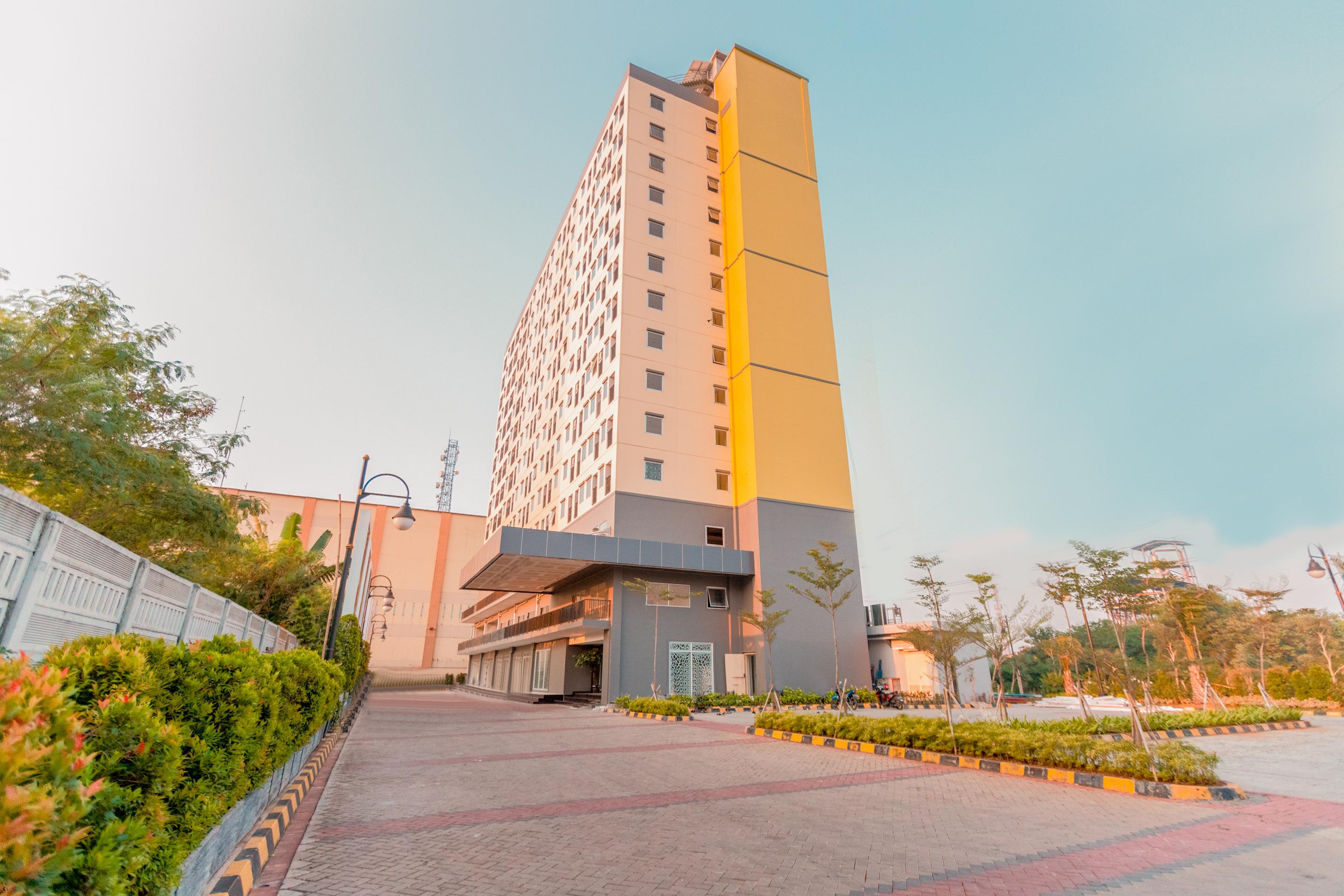 Flagship 750 Mont Blanc Hotel Bekasi Eksteriør billede