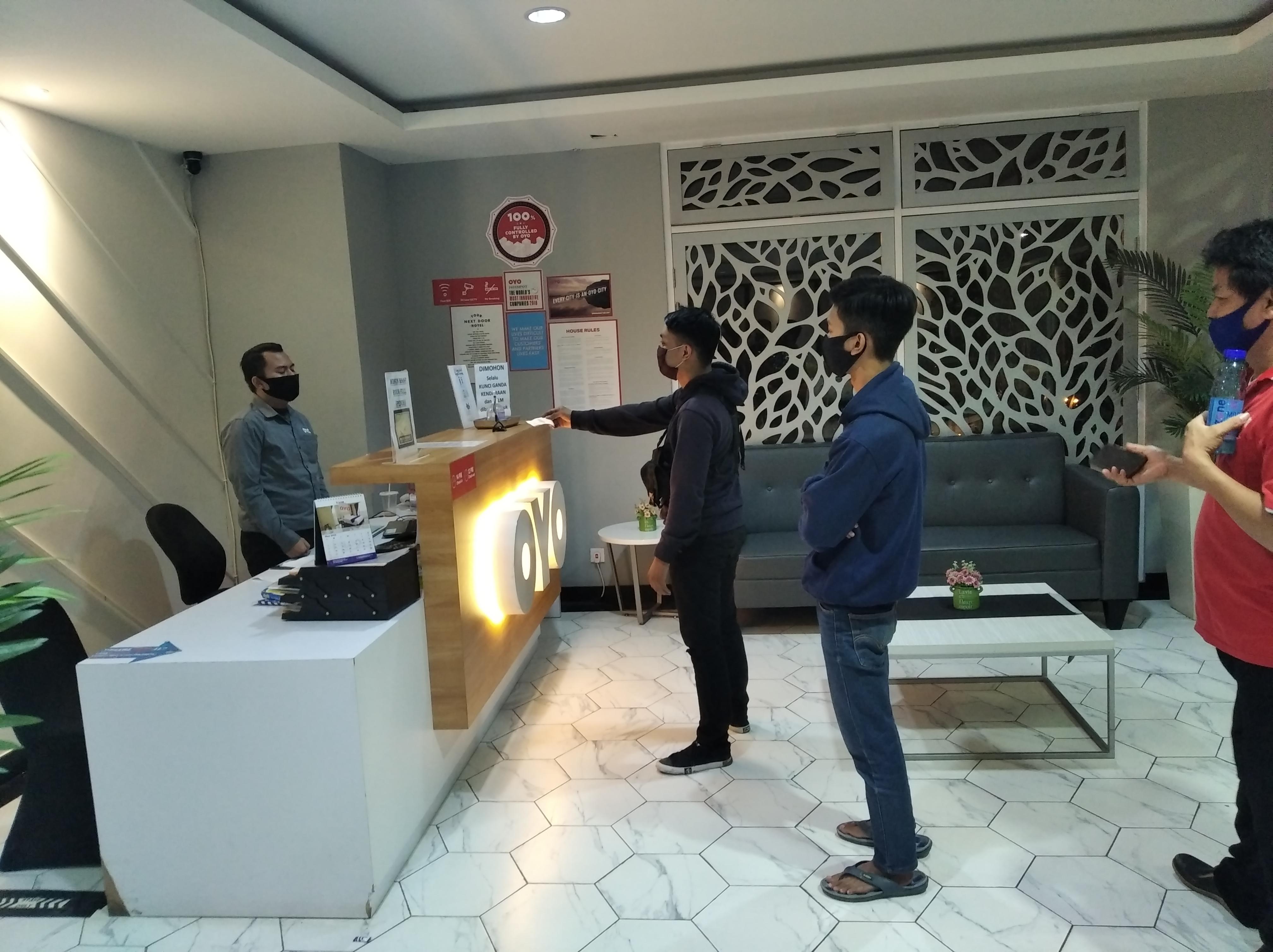 Flagship 750 Mont Blanc Hotel Bekasi Eksteriør billede