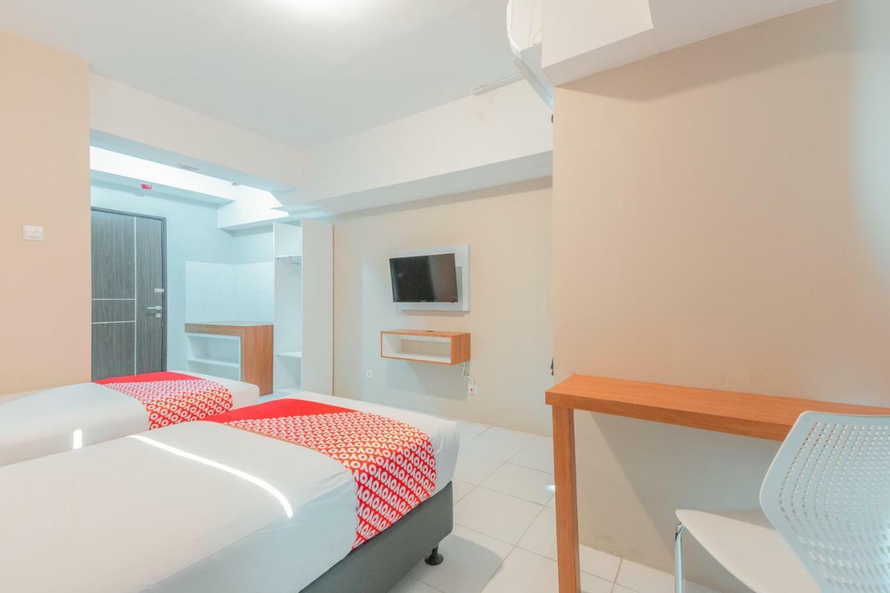 Flagship 750 Mont Blanc Hotel Bekasi Eksteriør billede